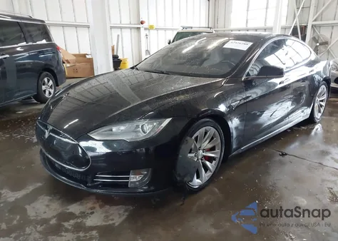 2016 Tesla Model S 90D/P100D/P85D/P90D z USA, uszkodzony, nr VIN 5YJSA1E40GF136499